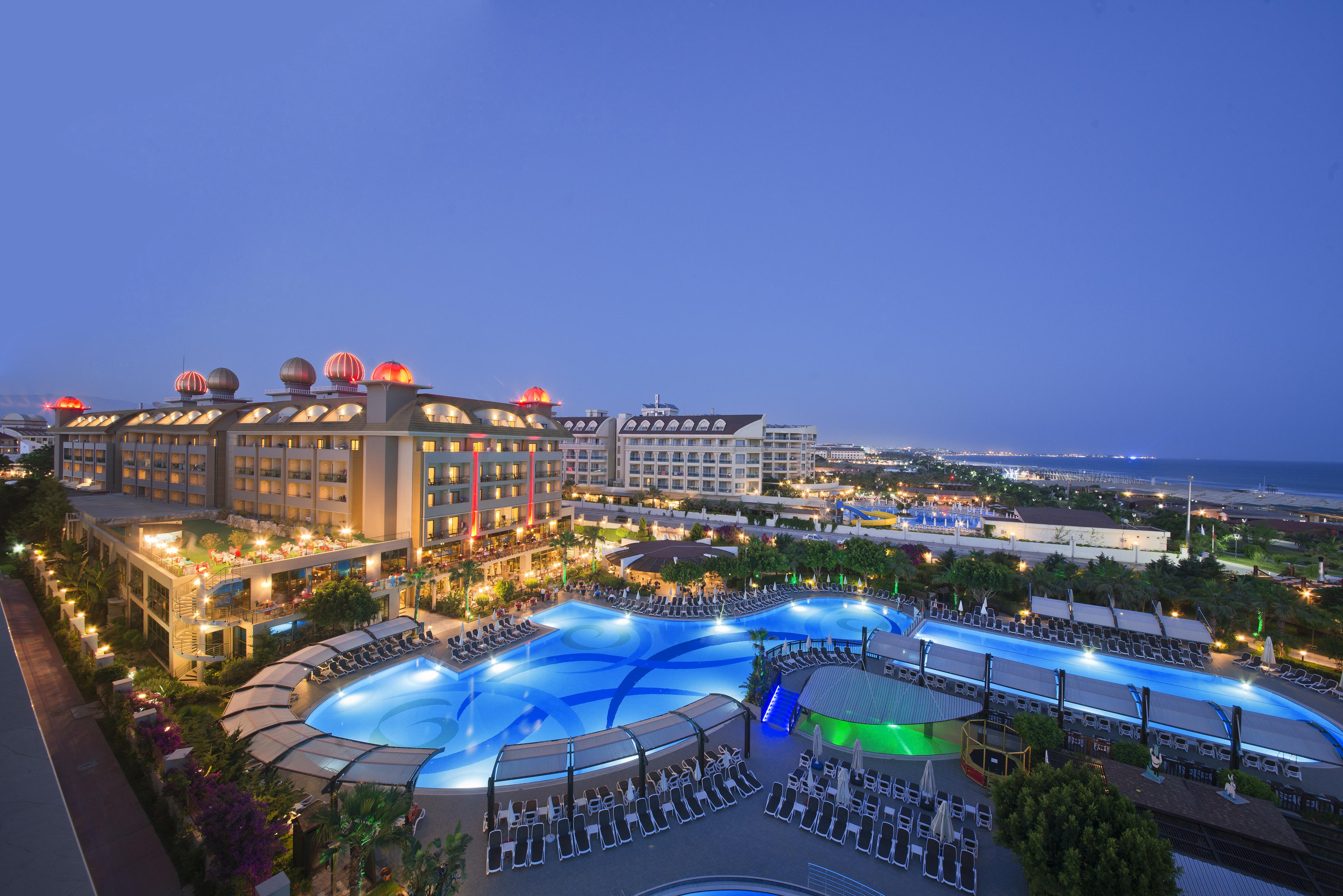 Aydinbey King'S Palace & Spa Side Exterior foto